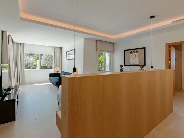 Villa avec 4 Chambres  à Elviria