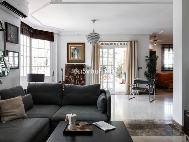 Villa avec 4 Chambres  à El Coto