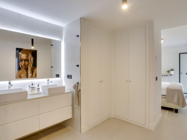 3 Bedrooms Apartment in Estepona