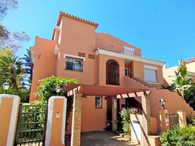 Appartement avec 4 Chambres  à New Golden Mile