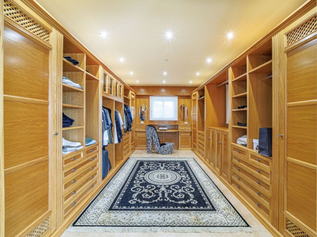 Villa avec 8 Chambres  à Marbella