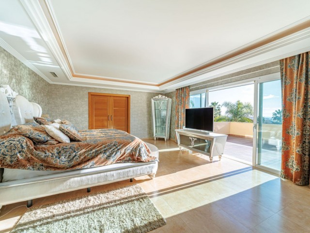 Villa avec 8 Chambres  à Marbella