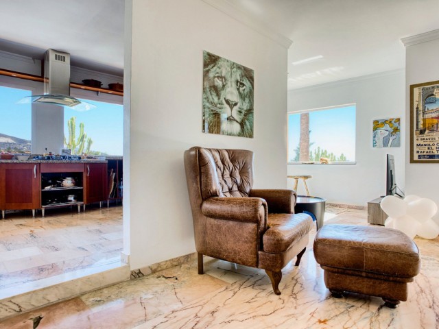 Villa avec 5 Chambres  à Torremuelle