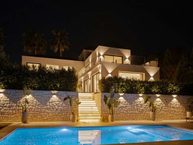 Villa avec 4 Chambres  à Las Brisas