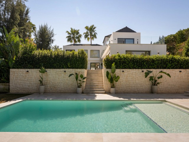 Villa avec 4 Chambres  à Las Brisas