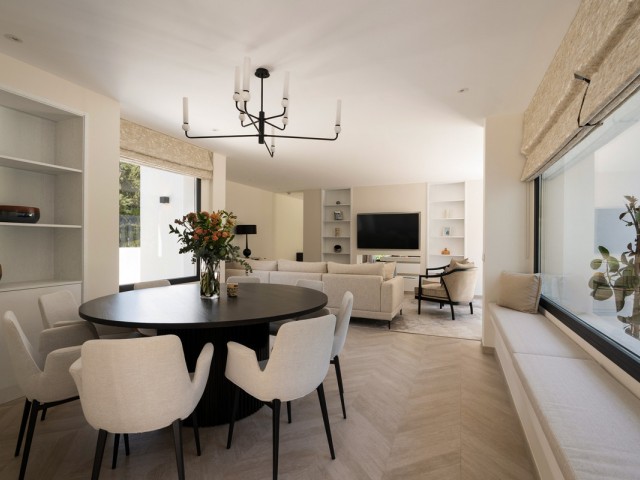 Villa avec 4 Chambres  à Las Brisas