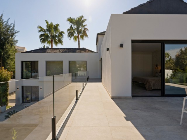 Villa avec 4 Chambres  à Las Brisas