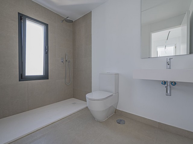 4 Bedrooms Villa in Atalaya