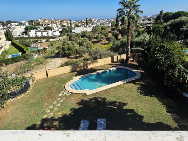 4 Bedrooms Villa in Sierrezuela