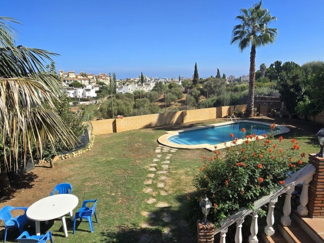 4 Bedrooms Villa in Sierrezuela