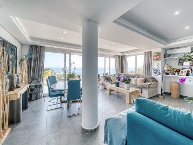 5 Bedrooms Villa in Estepona