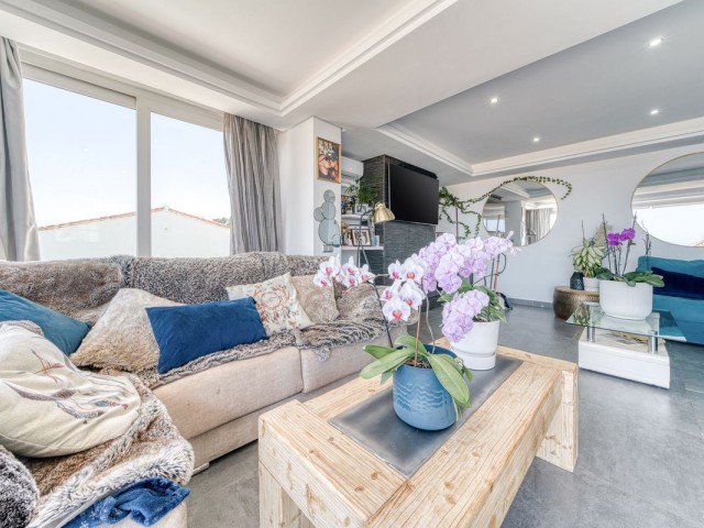 5 Bedrooms Villa in Estepona