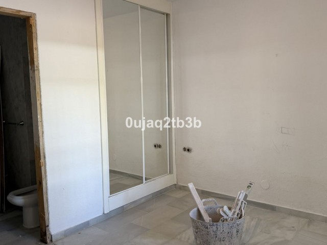 2 Bedrooms Apartment in Nueva Andalucía