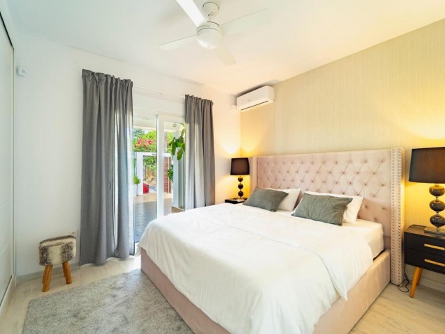 4 Bedrooms Villa in Marbesa