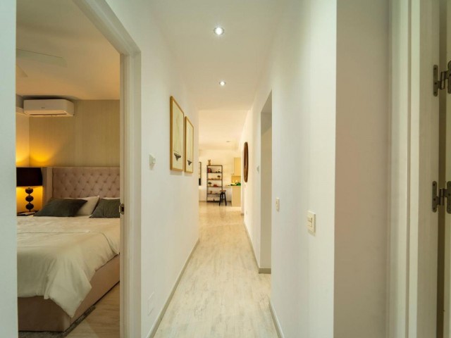 4 Bedrooms Villa in Marbesa