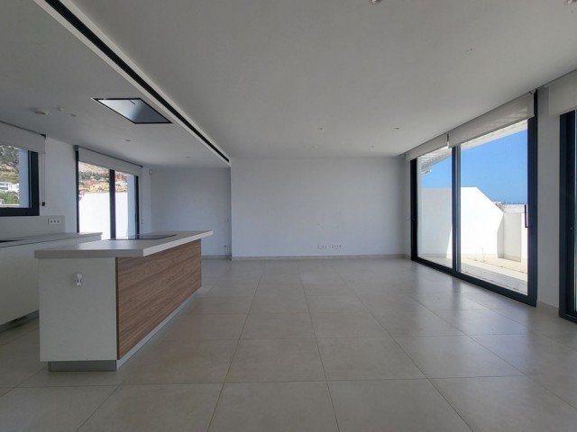 Penthouse avec 3 Chambres  à Fuengirola