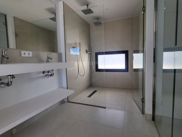 Penthouse avec 3 Chambres  à Fuengirola