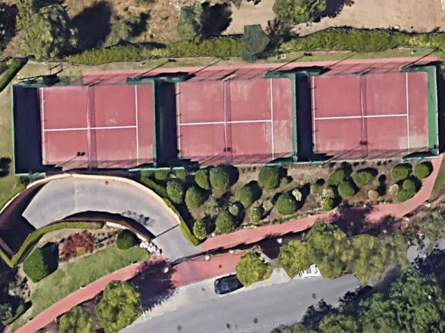 3 Bedrooms Apartment in Marbella