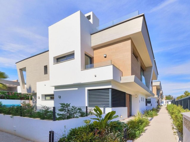 Villa, Puerto Banús