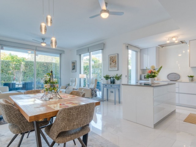 3 Bedrooms Apartment in Estepona