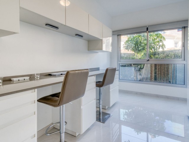 3 Bedrooms Apartment in Estepona