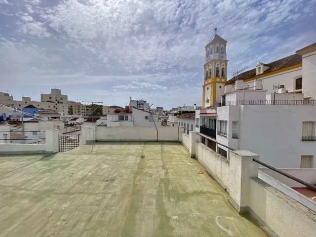 Maison mitoyenne avec 7 Chambres  à Marbella