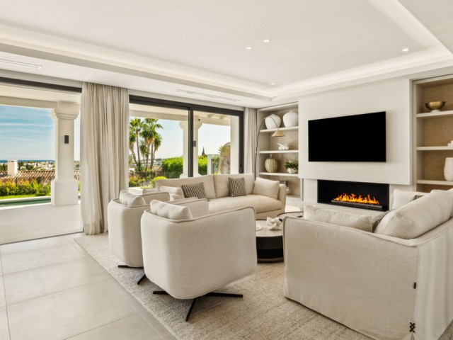 5 Bedrooms Villa in Nueva Andalucía