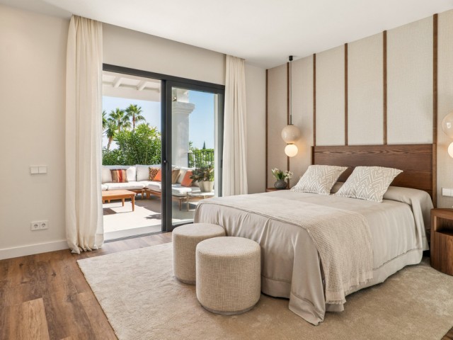 5 Bedrooms Villa in Nueva Andalucía