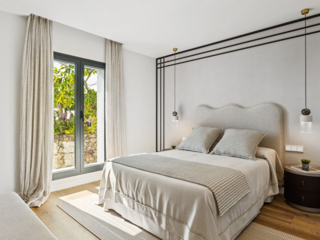 5 Bedrooms Villa in Nueva Andalucía