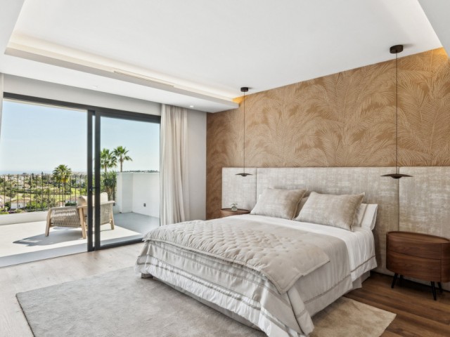 5 Bedrooms Villa in Nueva Andalucía
