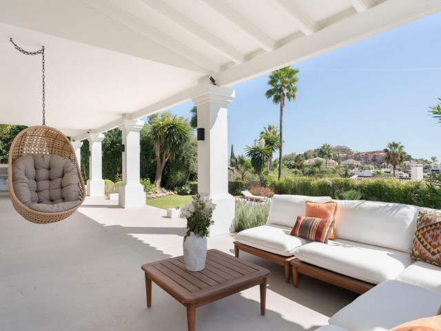 5 Bedrooms Villa in Nueva Andalucía