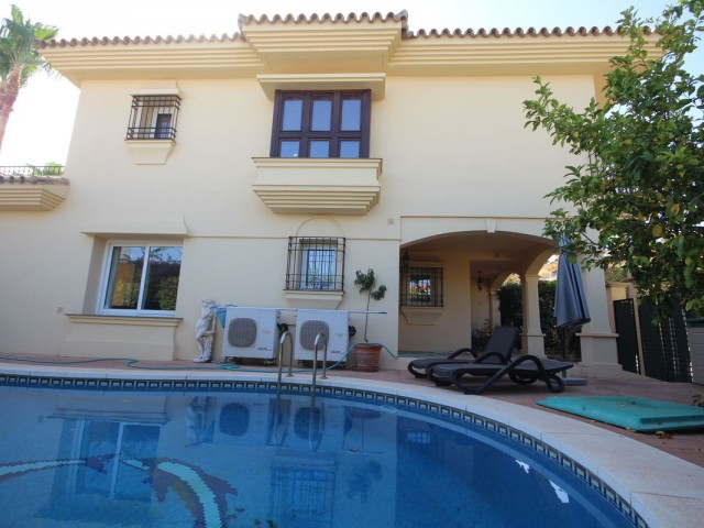 Villa avec 3 Chambres  à Riviera del Sol