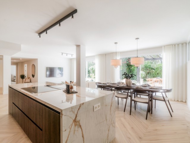 4 Soveroms Leilighet i The Golden Mile