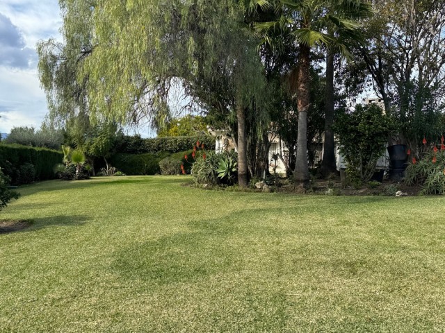 3 Sovrums Villa i Estepona