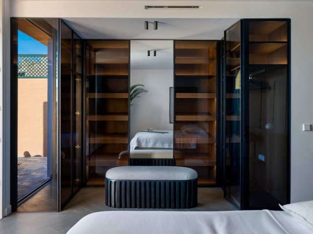 4 Bedrooms Apartment in Nueva Andalucía