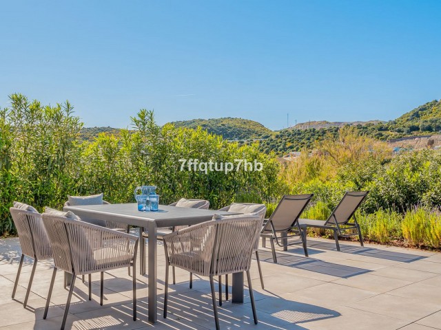 Villa avec 3 Chambres  à Estepona