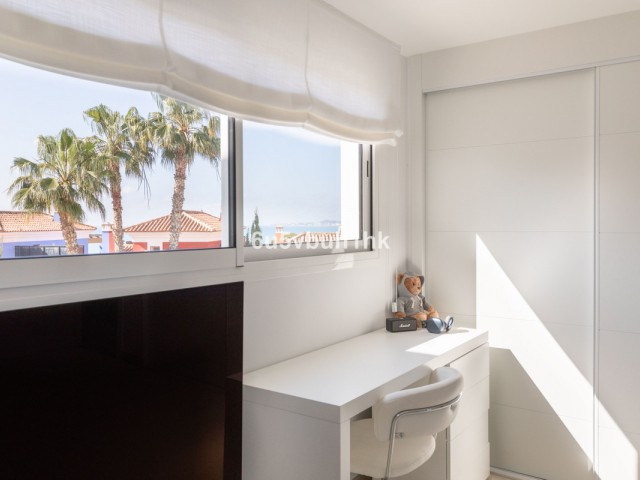 3 Bedrooms Apartment in Torrequebrada