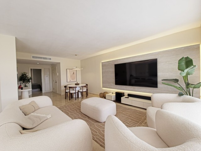 2 Bedrooms Apartment in Benahavís