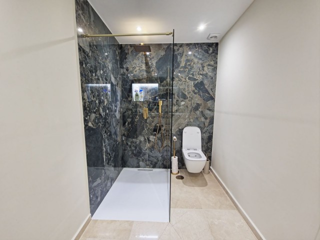 2 Bedrooms Apartment in Benahavís