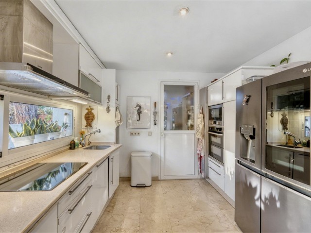 3 Bedrooms Villa in New Golden Mile