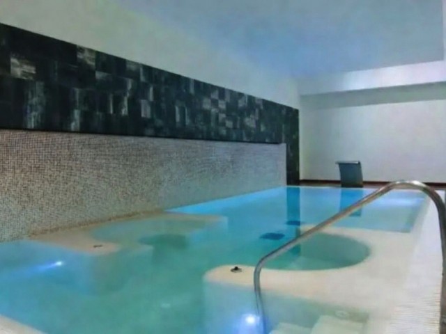 2 Bedrooms Apartment in Benahavís