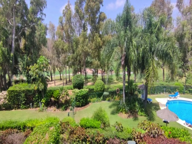 2 Bedrooms Apartment in Benahavís