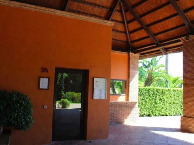 2 Bedrooms Apartment in Benahavís