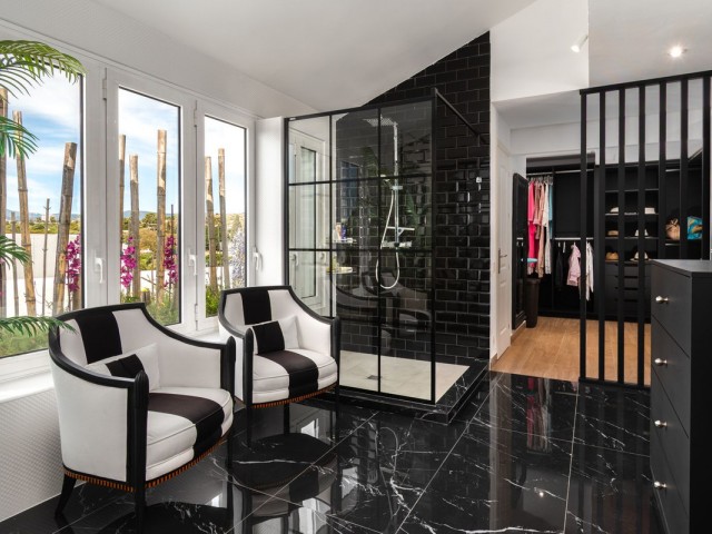 4 Sovrums Lägenhet i Puerto Banús