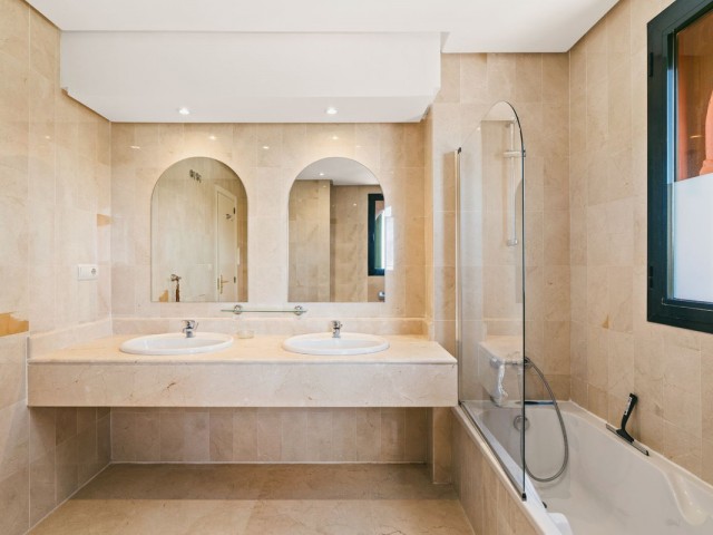 Penthouse in Calahonda