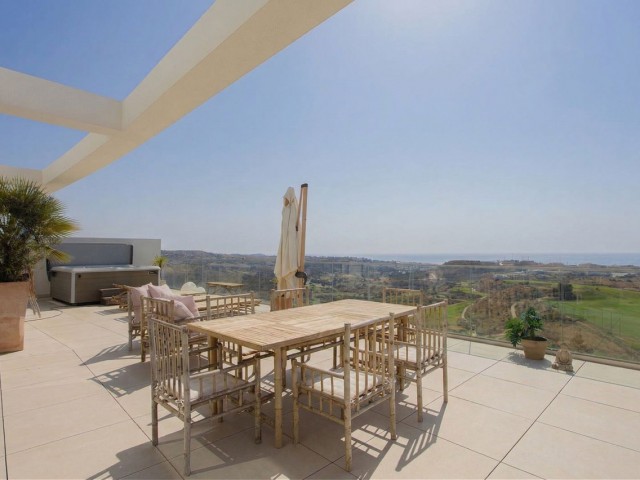 Penthouse avec 2 Chambres  à Mijas