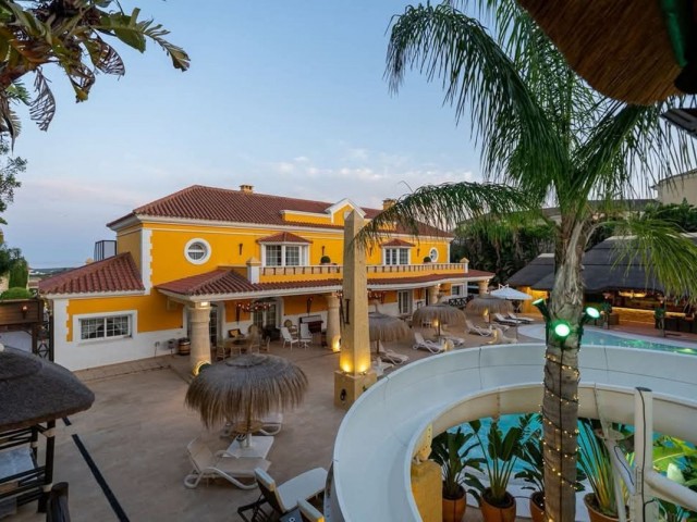 7 Bedrooms Villa in Sotogrande Alto