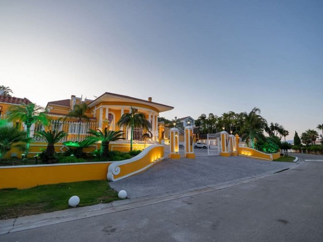 7 Bedrooms Villa in Sotogrande Alto