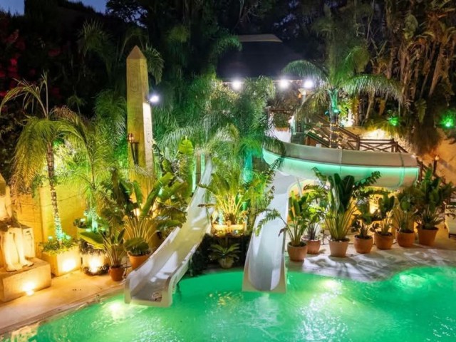 7 Bedrooms Villa in Sotogrande Alto