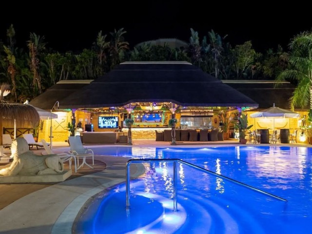 7 Bedrooms Villa in Sotogrande Alto